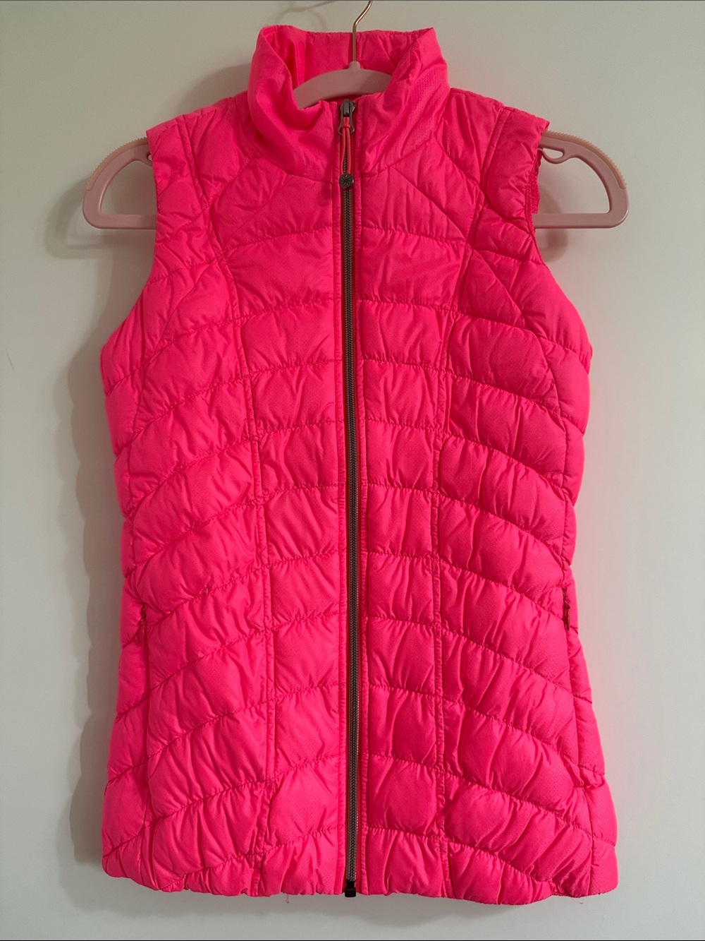 Athleta Bright Neon Pink Quilted Puffer Vest